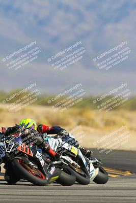 media/Nov-17-2024-CVMA (Sun) [[1fec520723]]/Race 8-Formulw LW Twins SHOOTOUT/